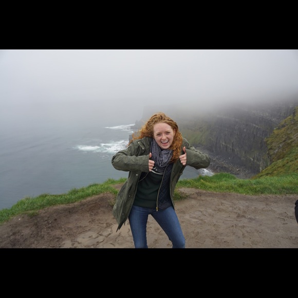 Meet your Posher, Ally - Picture 1 of 3